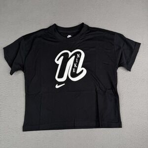 Nike Shirt Youth Small Black Loose Fit The Nike Tee Swoosh Graphic FZ5562-010